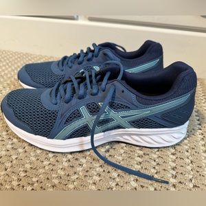 Women’s ASICS Jolt 2 Sneakers, Brand New!!
